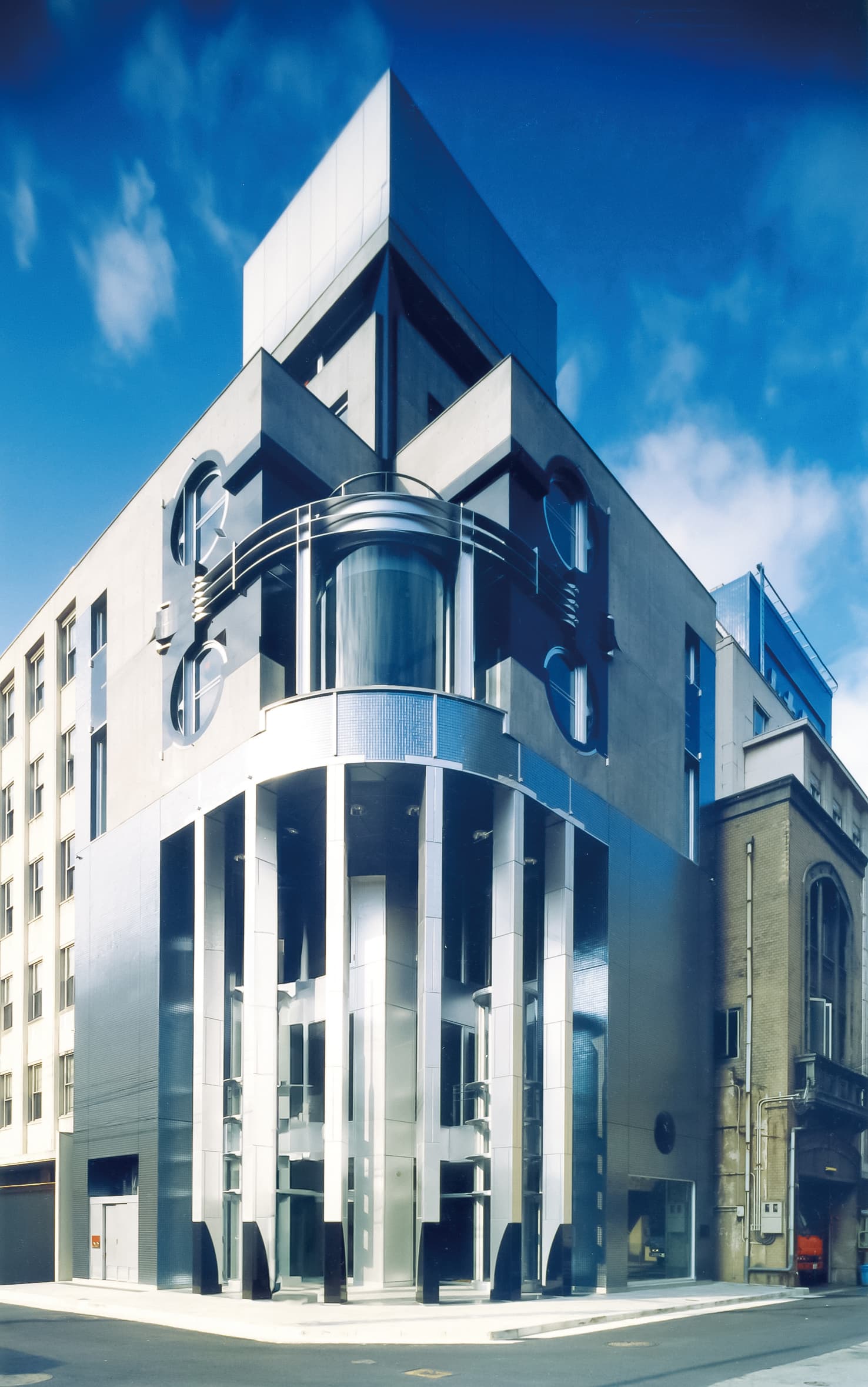 大阪淀屋橋今西ビル３